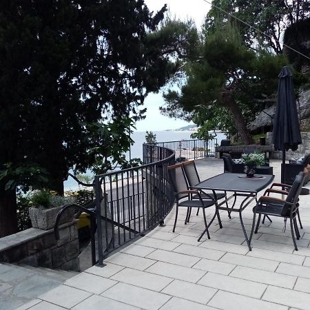 Apartment Zizi Omiš Exterior foto